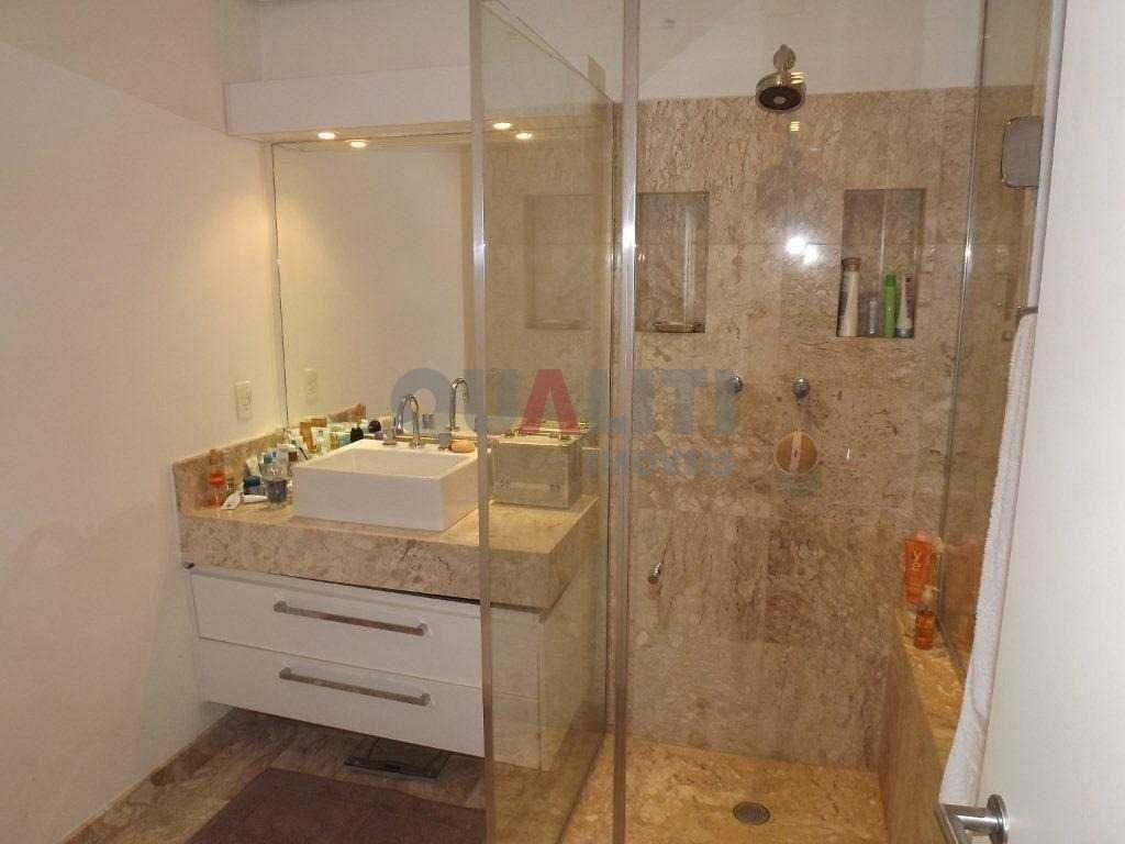 Apartamento Duplex alto padrão para Venda com 200 m², 3 quartos, 3 suítes. 3 closets, varanda e 2 vagas no Brooklin