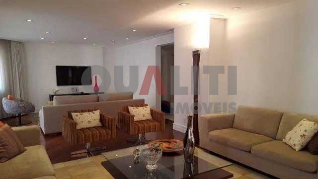 Apartamento com 4 dormitórios pra venda no Campo Belo São Paulo
