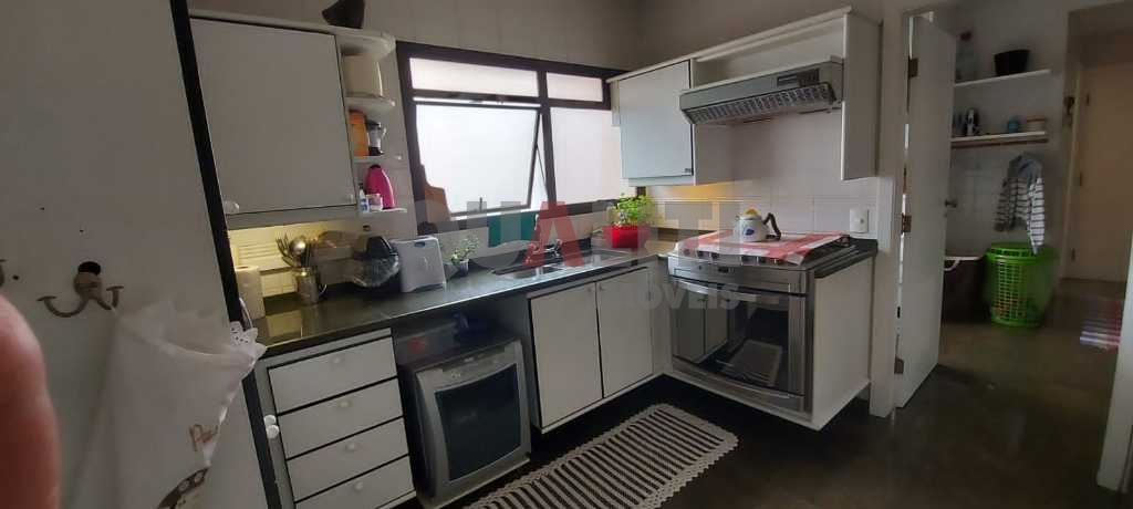 Apartamento para venda e locação com 3 suites no Campo Belo