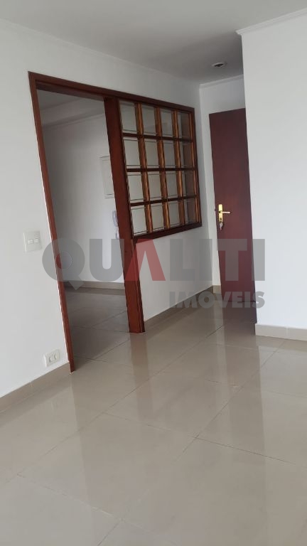 Apartamento à Venda em Moema Pássaros com 110 m², 3 quartos, 1 suíte, 1 vaga. Oportunidade!