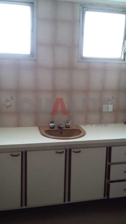 Apartamento à Venda em Moema Pássaros com 110 m², 3 quartos, 1 suíte, 1 vaga. Oportunidade!