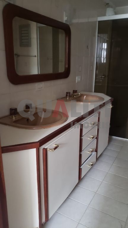 Apartamento à Venda em Moema Pássaros com 110 m², 3 quartos, 1 suíte, 1 vaga. Oportunidade!