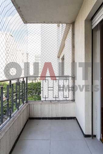 Apartamento para Venda em Moema Pássaros com 3 dormitórios