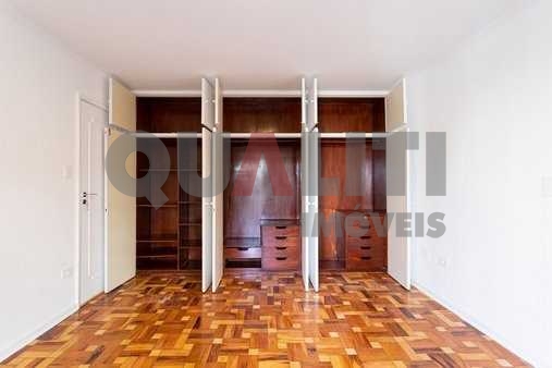 Apartamento para Venda em Moema Pássaros com 3 dormitórios