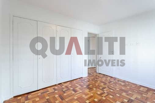 Apartamento para Venda em Moema Pássaros com 3 dormitórios