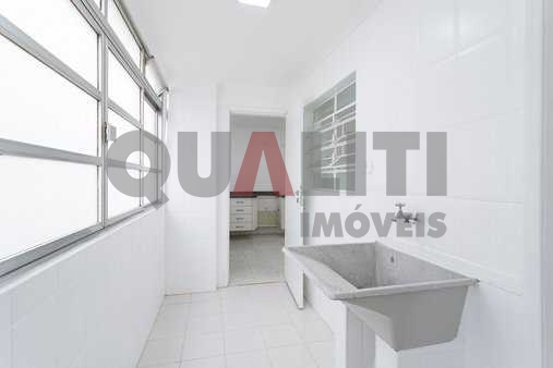 Apartamento para Venda em Moema Pássaros com 3 dormitórios