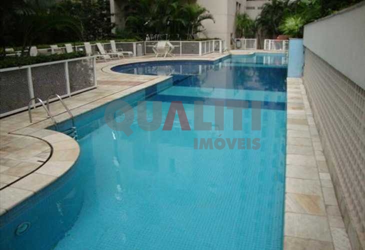 Apartamento duplex semi-mobiliado, fora da rota, com 2 suítes, 73 m² e lazer para Venda em Moema.