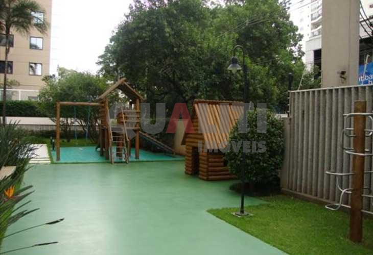 Apartamento duplex semi-mobiliado, fora da rota, com 2 suítes, 73 m² e lazer para Venda em Moema.