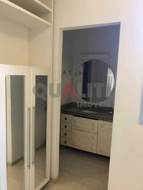 Apartamento duplex semi-mobiliado, fora da rota, com 2 suítes, 73 m² e lazer para Venda em Moema.