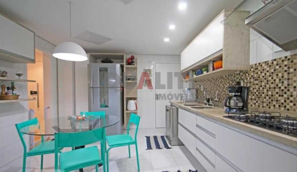 Apartamento com 143m² para venda na Chácara Santo Antônio.