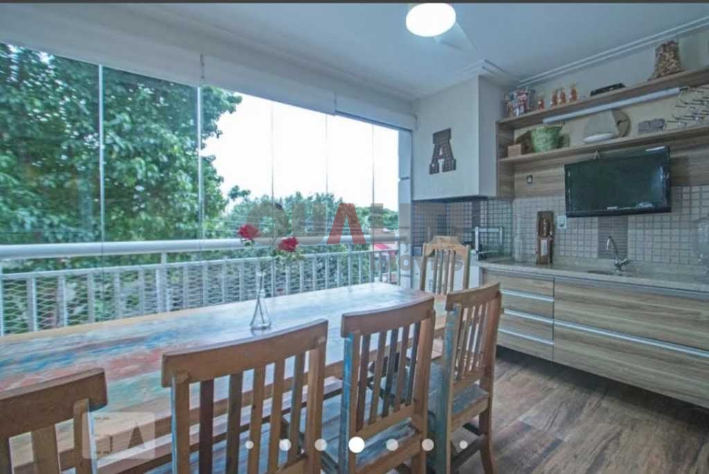 Apartamento com 143m² para venda na Chácara Santo Antônio.