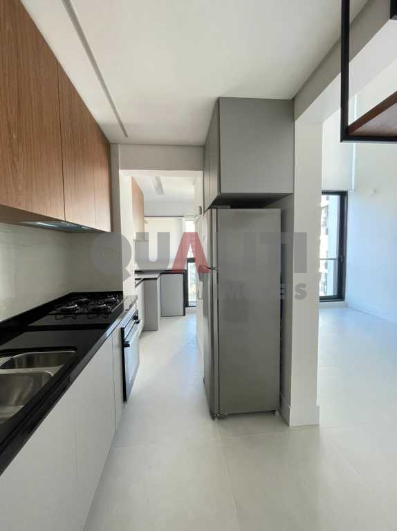 Apartamento novo com armários, 2 suítes, 75 m² e lazer para venda na Vila Olímpia.