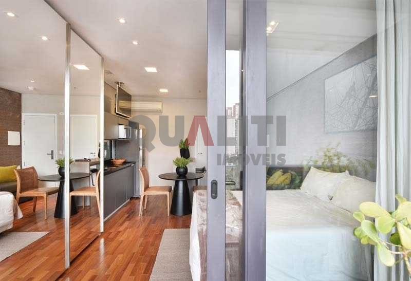 Apartamento de alto padrão, mobiliado, ao lado da Faria Lima, para venda na Vila Olímpia.