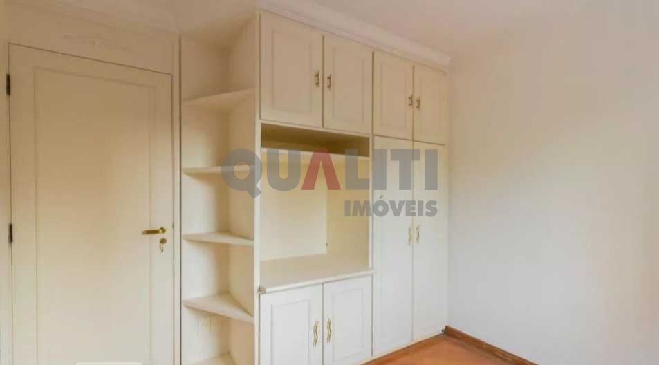 Apartamento para locação em Campo Belo/SP.