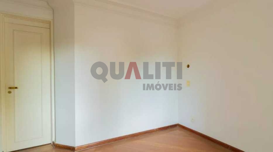Apartamento para locação em Campo Belo/SP.