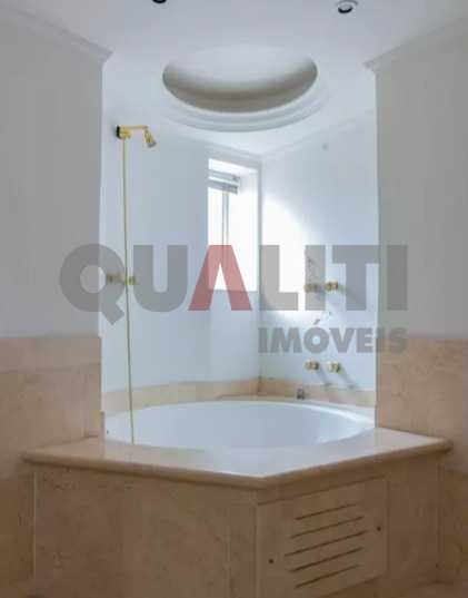 Apartamento para locação em Campo Belo/SP.