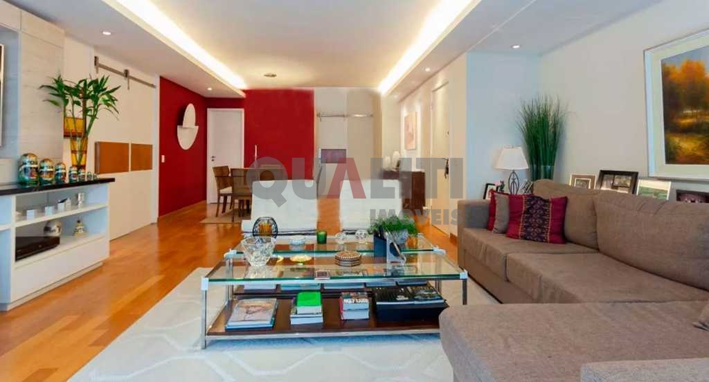 Apartamento à venda na Vila Nova Conceição.