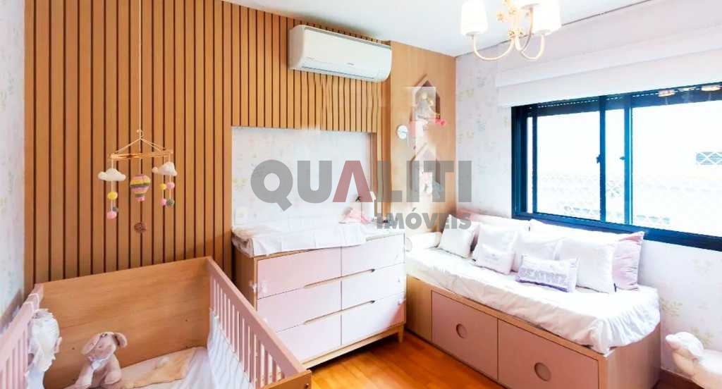 Apartamento à venda na Vila Nova Conceição.