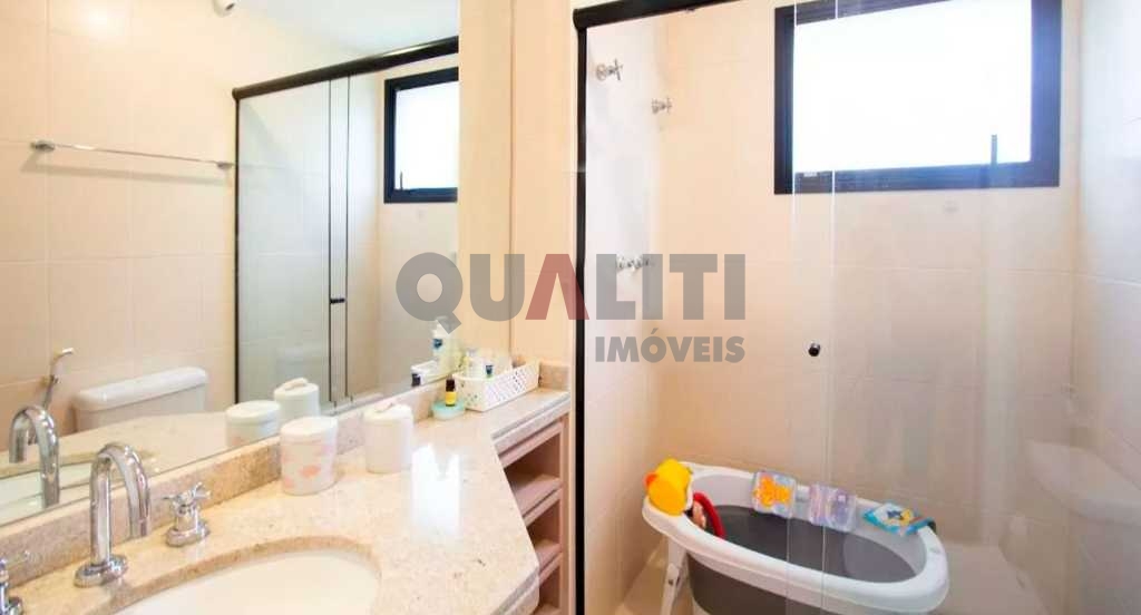 Apartamento à venda na Vila Nova Conceição.