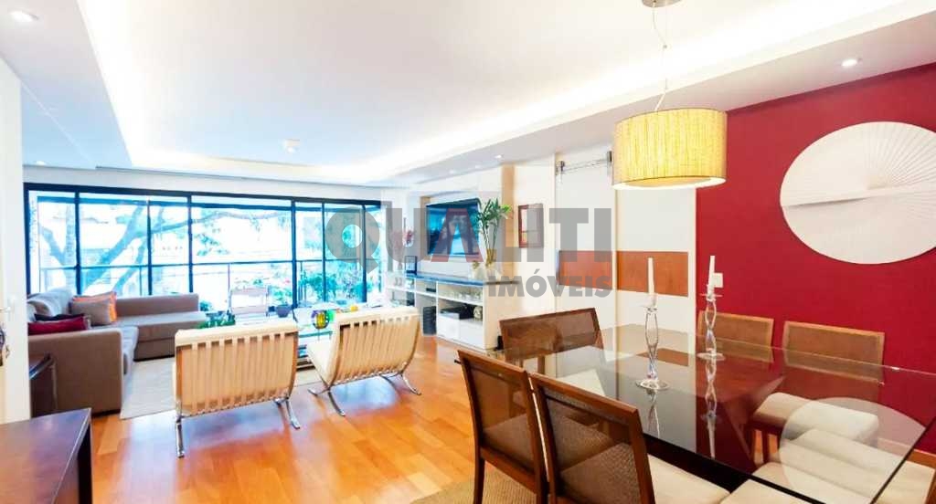 Apartamento à venda na Vila Nova Conceição.