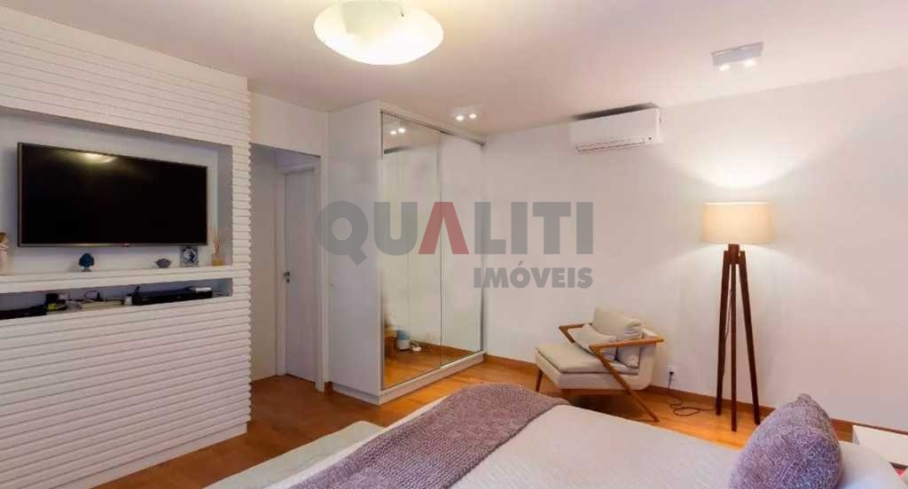 Apartamento à venda na Vila Nova Conceição.