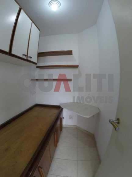 Apartamento a venda na Vila Mariana.