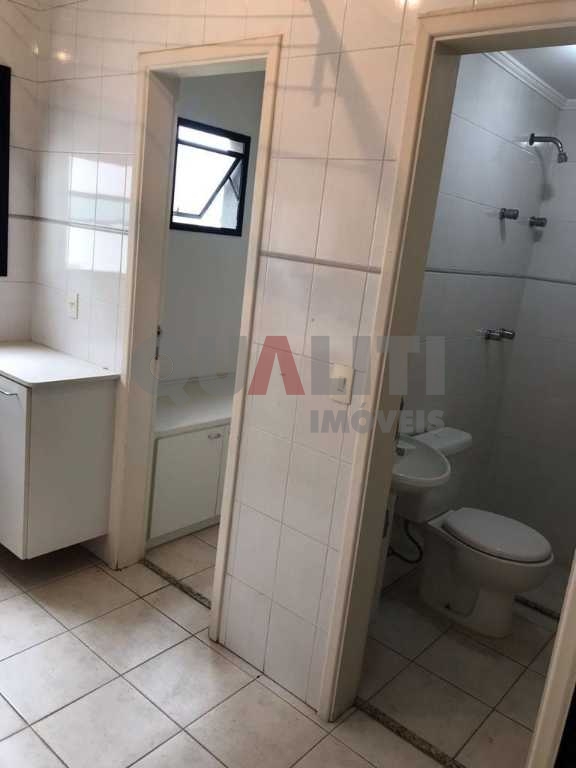 Apartamento próximo Berrini com 3 dormitórios, 3 vagas, 104 m², lazer e condomínio baixo para venda na Chácara Santo Antônio.