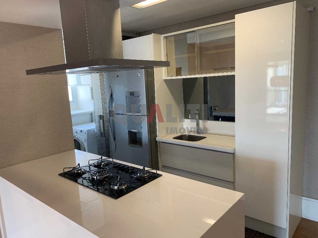 Apartamento com 2 dormitórios e 1 suite para venda no Vila Guarani ao lado da estação do Metrô Conceição.