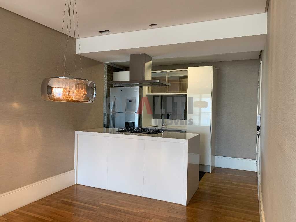 Apartamento com 2 dormitórios e 1 suite para venda no Vila Guarani ao lado da estação do Metrô Conceição.