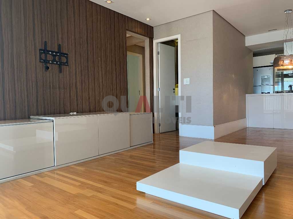Apartamento com 2 dormitórios e 1 suite para venda no Vila Guarani ao lado da estação do Metrô Conceição.