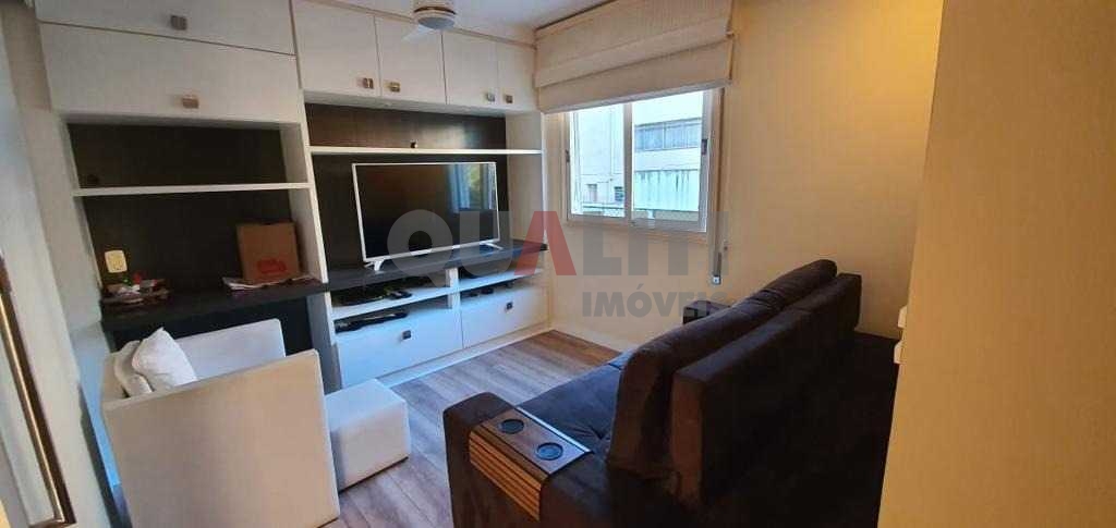 Apartamento reformado para venda em Moema fora da rota, rua tranquila com 2 dormitórios, 76 m², 1 vaga de garagem e lazer, oportunidade!