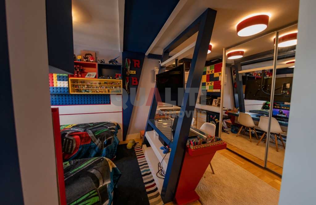 Cobertura Tríplex Alto Padrão em Moema, com Solarium e Vista 180º de São Paulo.
