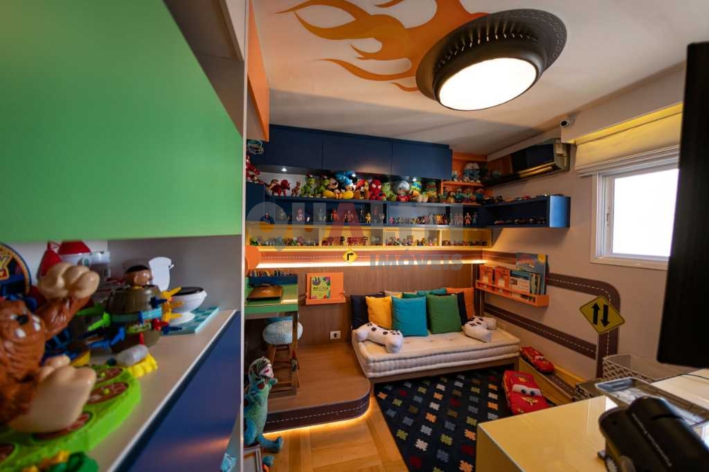 Cobertura Tríplex Alto Padrão em Moema, com Solarium e Vista 180º de São Paulo.