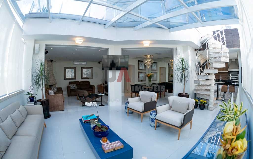 Cobertura Tríplex Alto Padrão em Moema, com Solarium e Vista 180º de São Paulo.