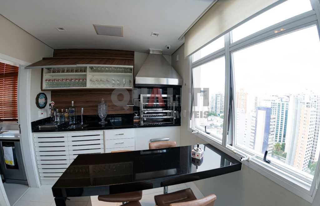 Cobertura Tríplex Alto Padrão em Moema, com Solarium e Vista 180º de São Paulo.