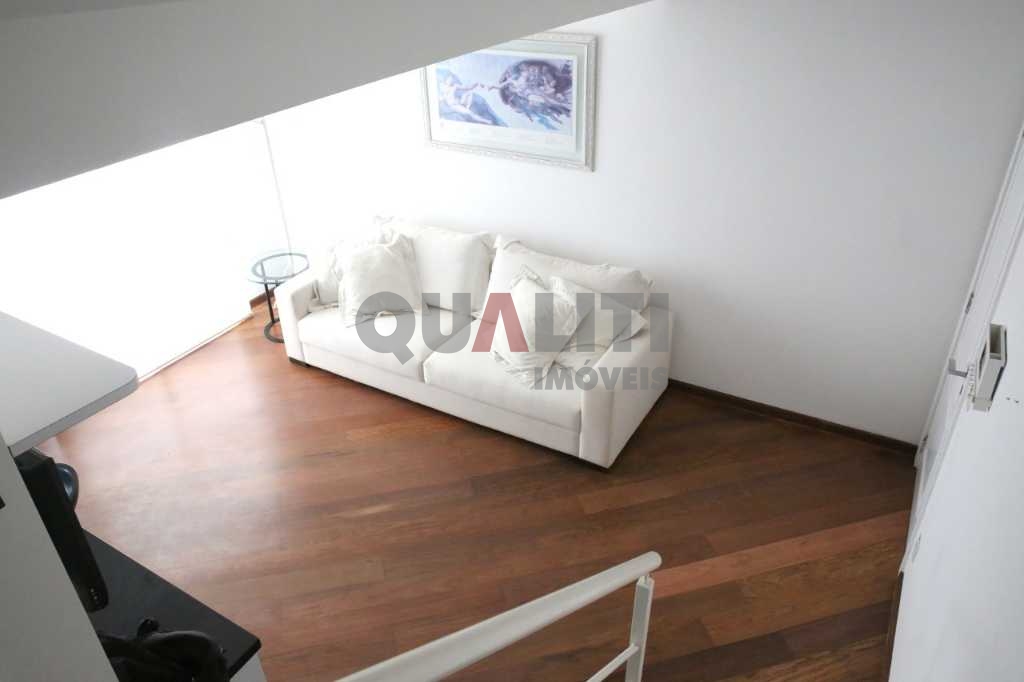 Apartamento Duplex mobiliado para Locação com 76 m², 2 quartos, 1 suíte e 2 vagas em Moema, voltado para o Parque Ibirapuera.
