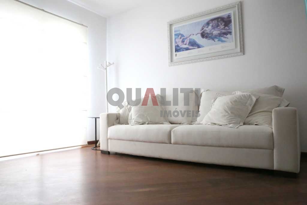 Apartamento Duplex mobiliado para Locação com 76 m², 2 quartos, 1 suíte e 2 vagas em Moema, voltado para o Parque Ibirapuera.