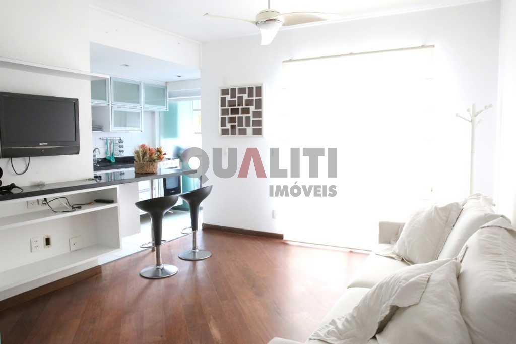 Apartamento Duplex mobiliado para Locação com 76 m², 2 quartos, 1 suíte e 2 vagas em Moema, voltado para o Parque Ibirapuera.