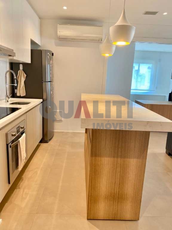 Apartamento para venda ou locação em Moema