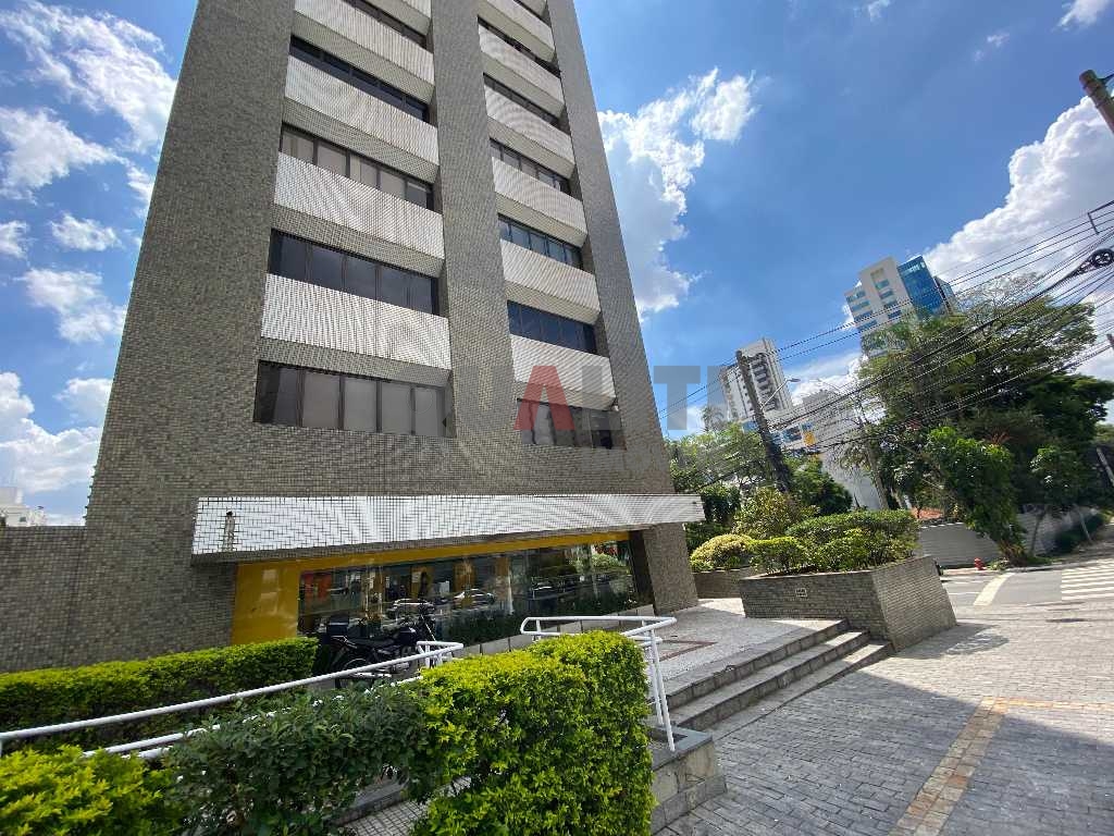Sala comercial para locação no Campo Belo.