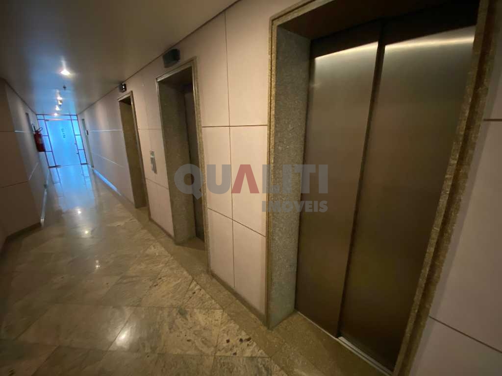 Sala comercial para locação no Campo Belo.