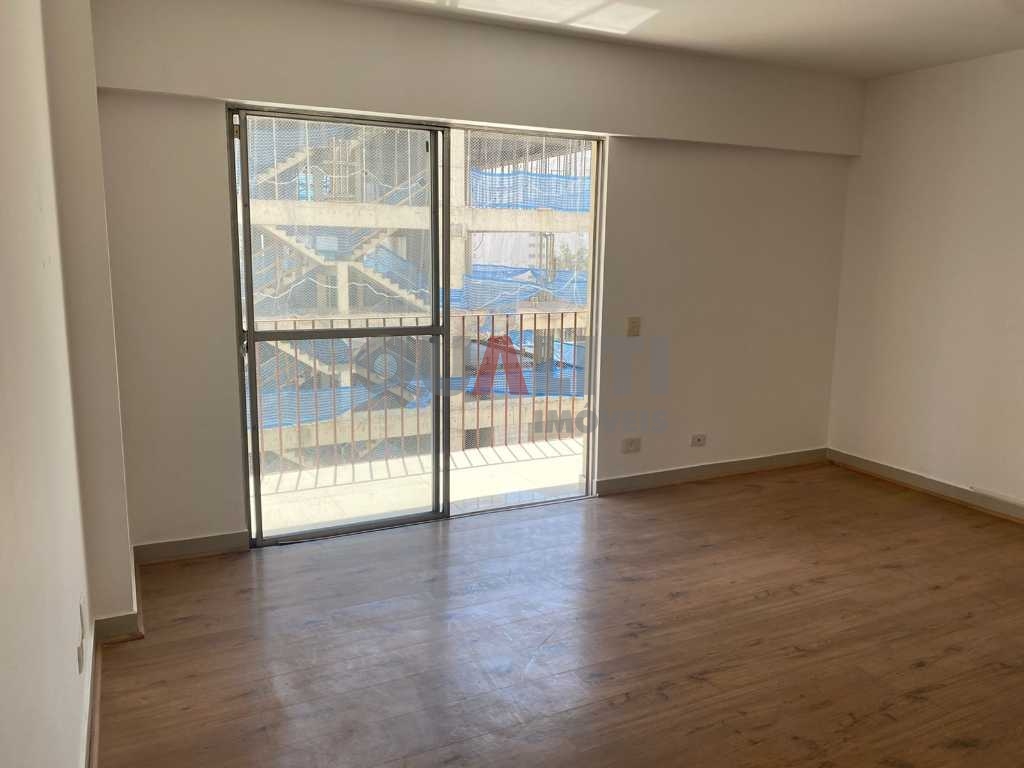 Apartamento, no Itaim Bibi, para venda.