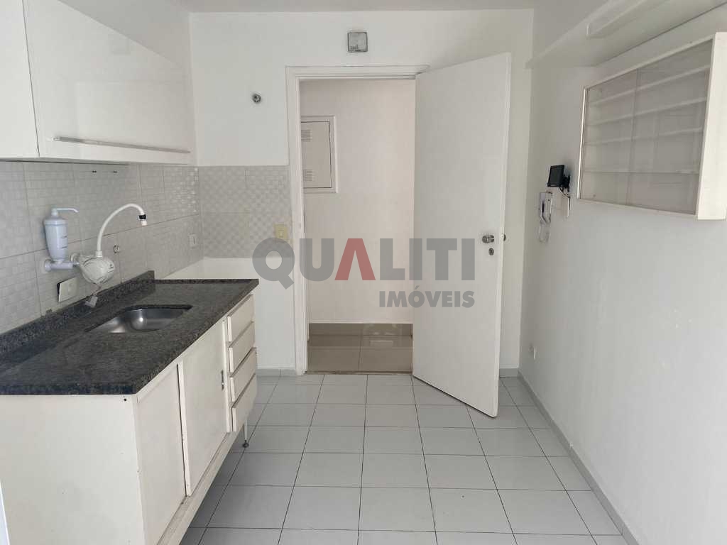 Apartamento, no Itaim Bibi, para venda.