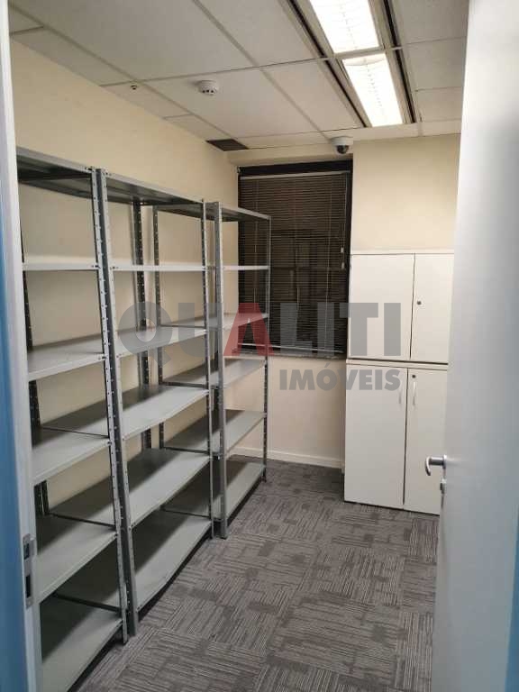 Conjunto comercial para locação na Vila Olímpia.