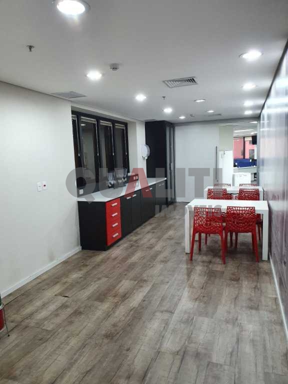 Conjunto comercial para locação na Vila Olímpia.