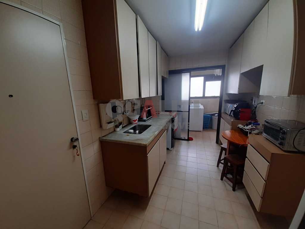 Apartamento para Venda em Moema.