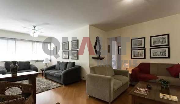 Apartamento com 3 dormitórios e 2 suites à Venda na Vila Olímpia.