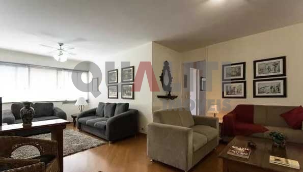 Apartamento com 3 dormitórios e 2 suites à Venda na Vila Olímpia.