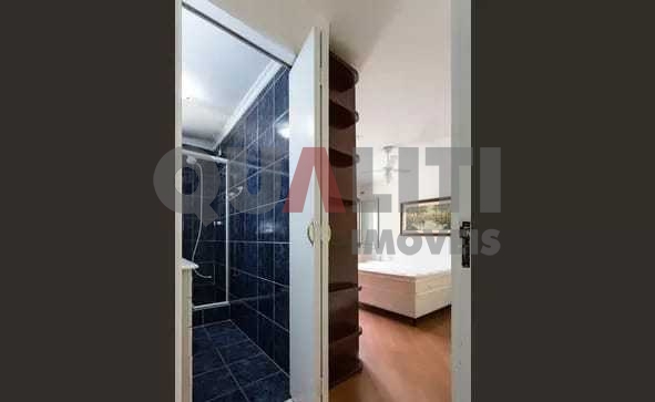 Apartamento com 3 dormitórios e 2 suites à Venda na Vila Olímpia.