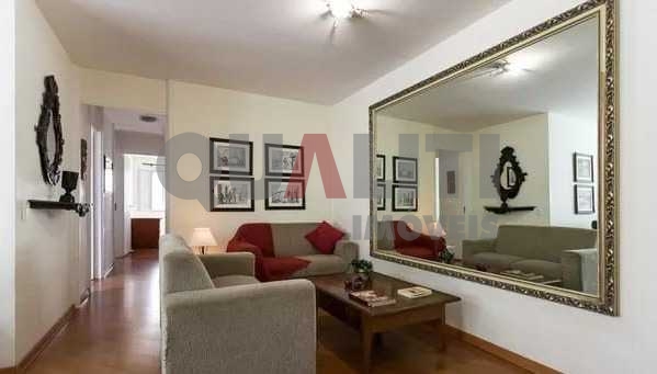 Apartamento com 3 dormitórios e 2 suites à Venda na Vila Olímpia.